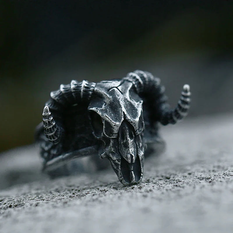 Viking Ring Tanngrisnir