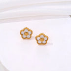 Stud Earrings with 5-Leaf Clover White