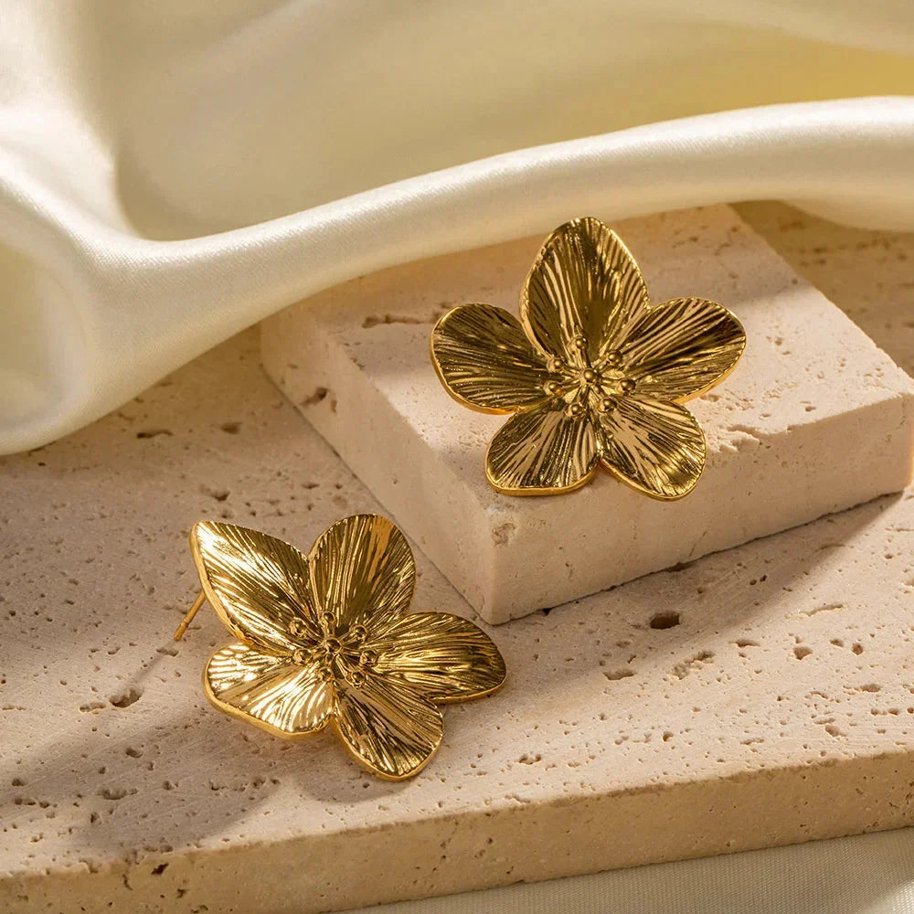 Gold Open Five-Petal Flower Stud Earrings