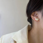 White Women's Heart Stud Earrings