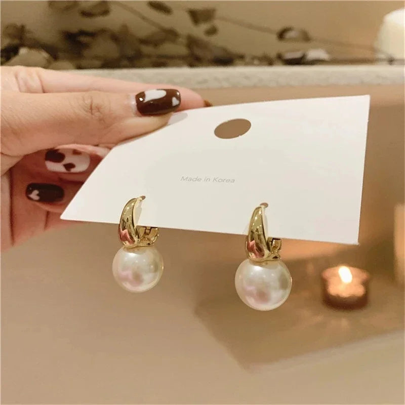 Elegant Hoop Earrings with Pearl