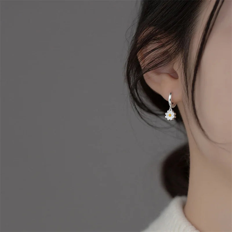 Daisy Flower Hoop Earrings a