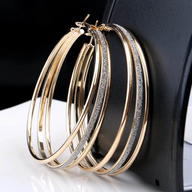 Retro gold-tone hoop earrings