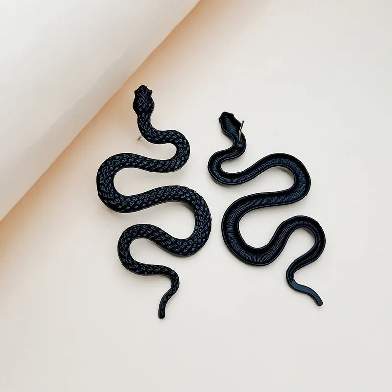 Long Snake Earrings Black