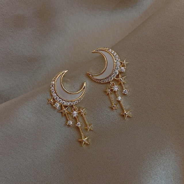 Moon and Star Earrings Gold & Diamonds