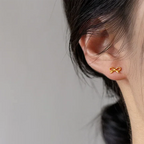 Minimalist bow earrings in gold
