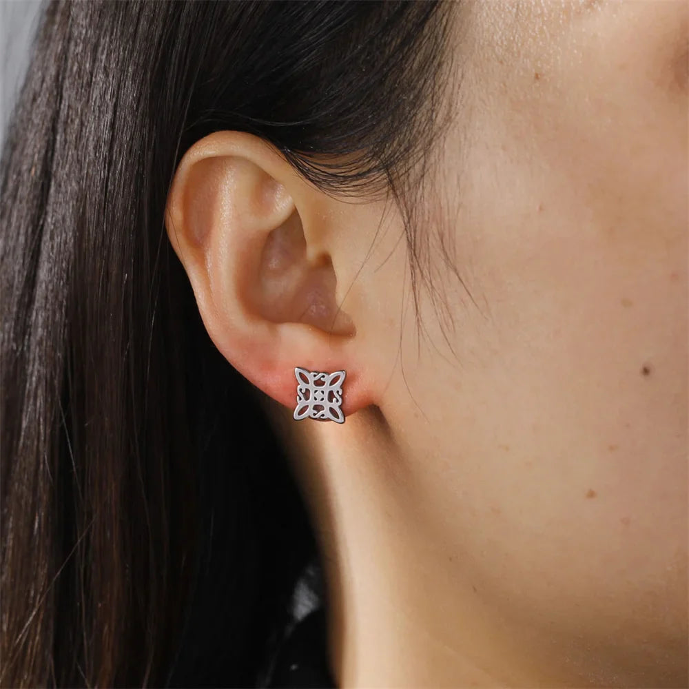 Witch's Knot Earrings Women's Wiccan Protection Studs silver