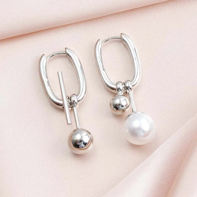 Stylish Hoop Earrings with Pearls