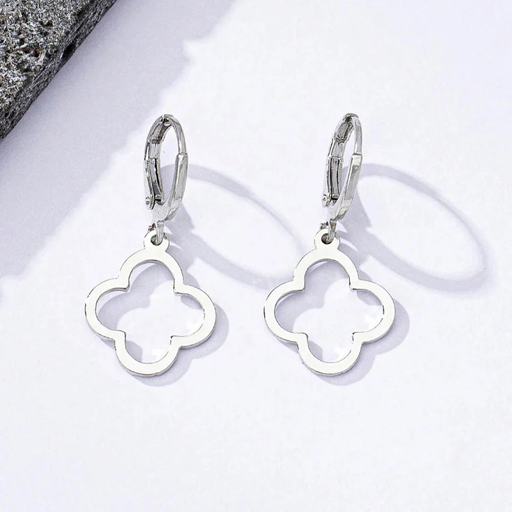Dangling Earrings with Silver 4-Leaf Clover