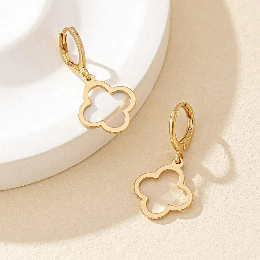 Dangling Earrings with Gold 4-Leaf Clover