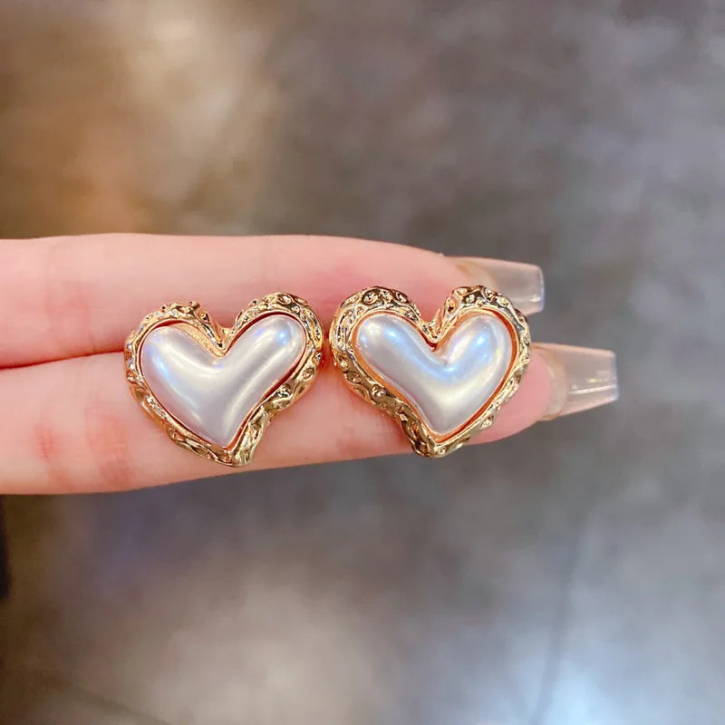 Women's Gold Heart Dangle Earrings