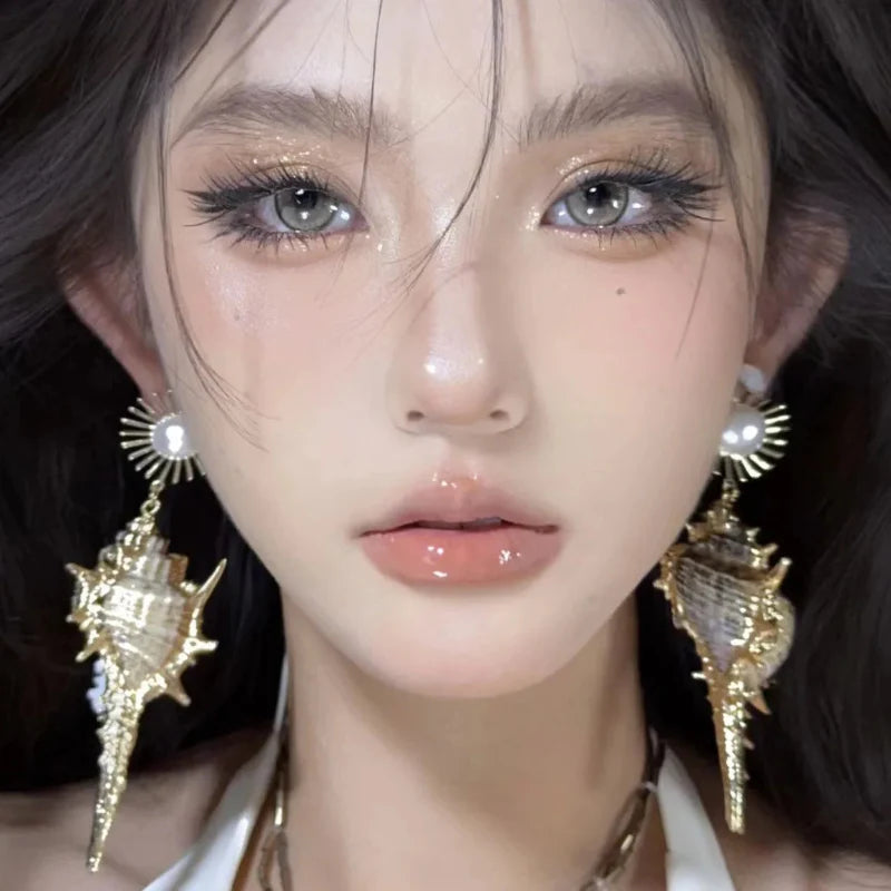Dangling Shell Conch Earrings