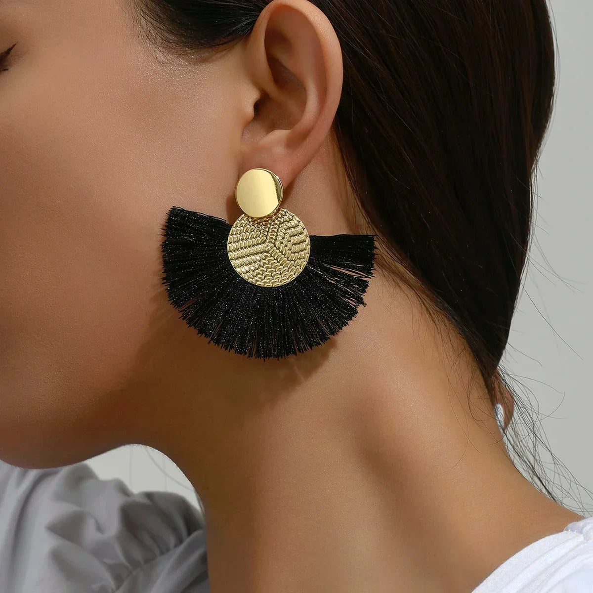 Bohemian Style Fan Dangling Earrings in Black