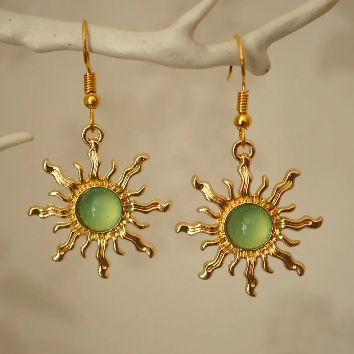 Vintage Style Sun Dangle Earrings