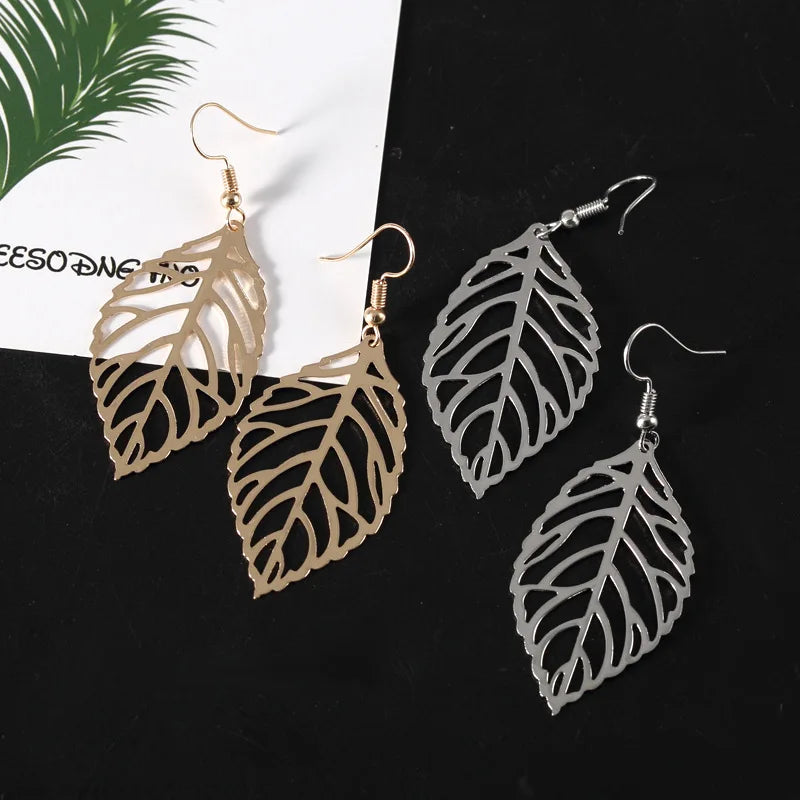 Dangling Laurel Leaf Earrings silver