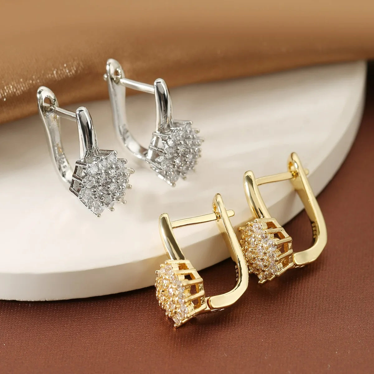 Dangling Flower Zircon Gold Earrings B