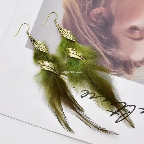 Stylish Dangling Feather Earrings 5