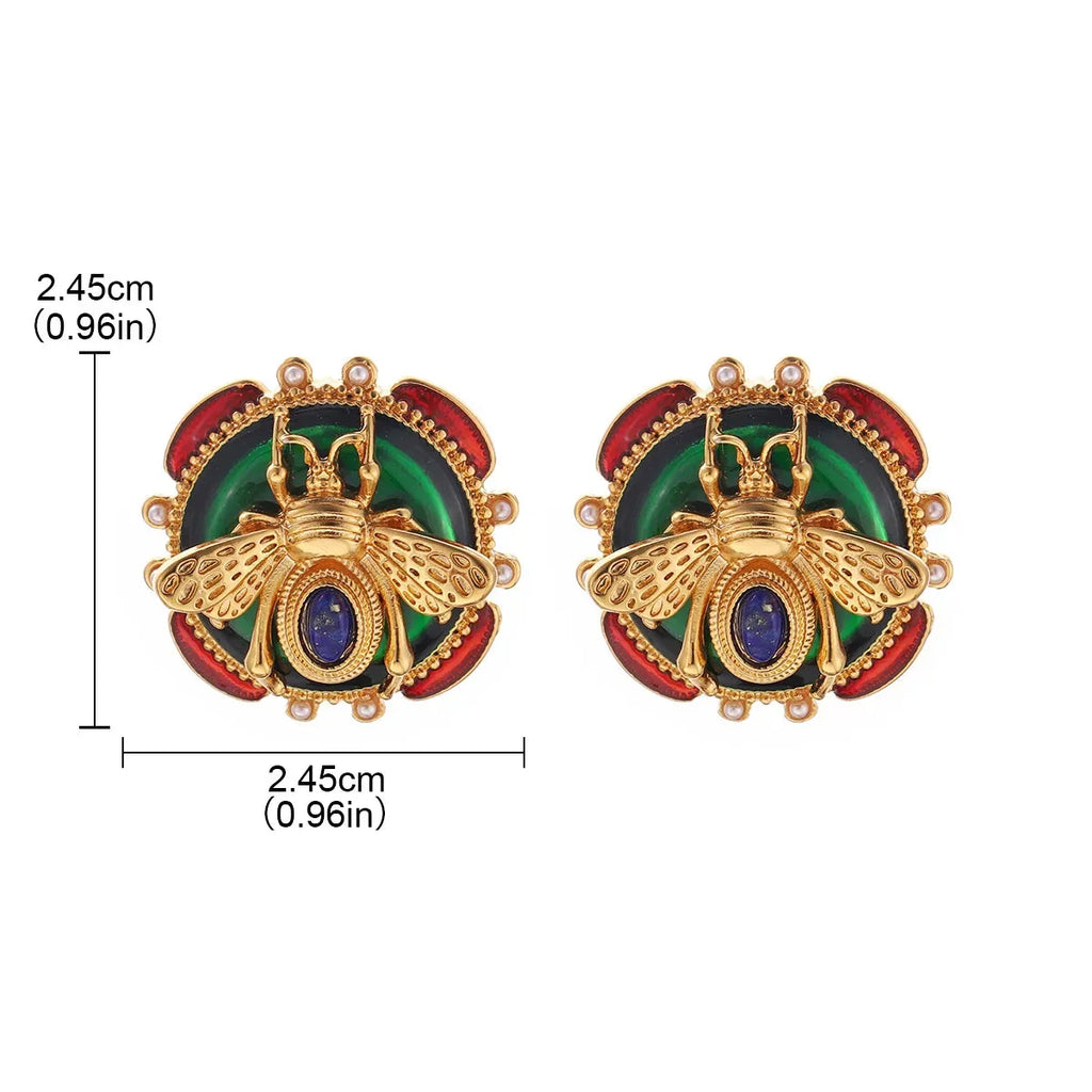Round bee earrings