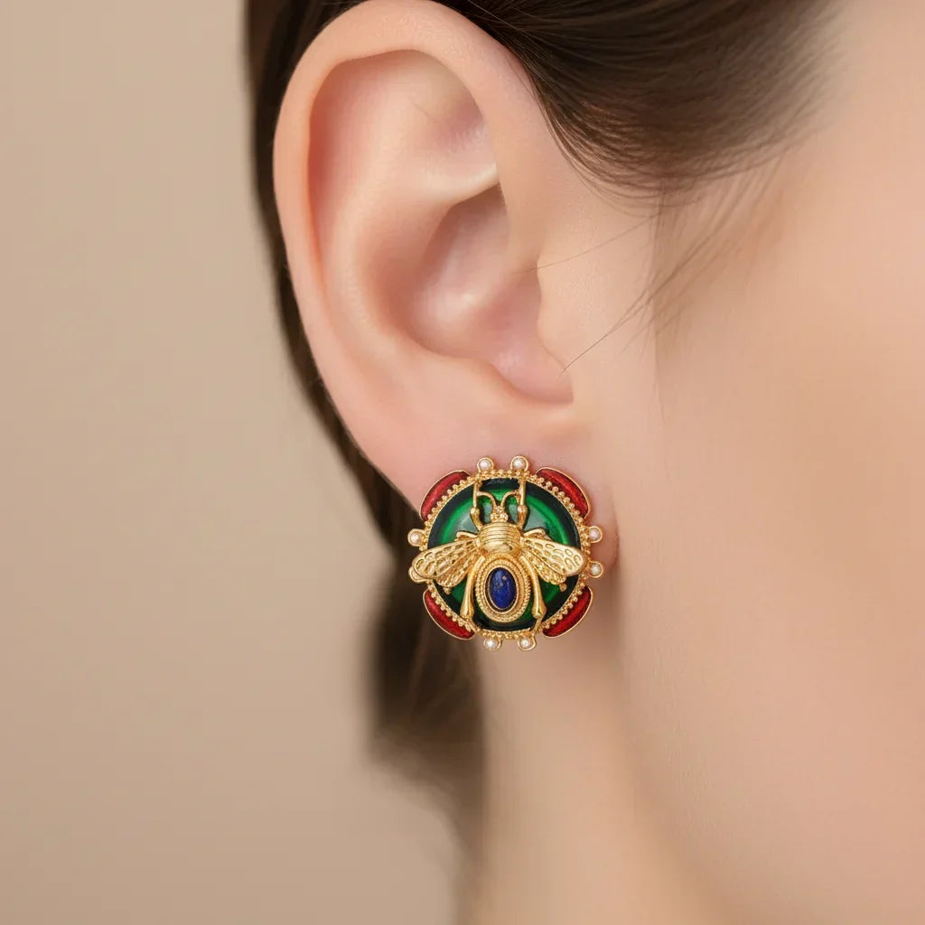 Round bee earrings green