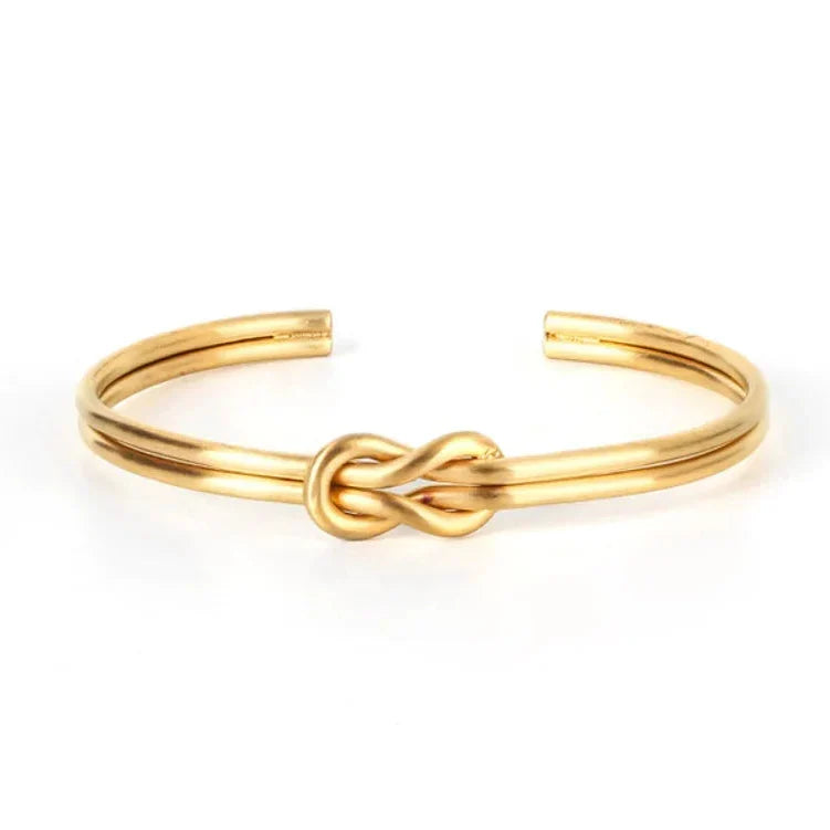 Adjustable knot bracelet for men in gold