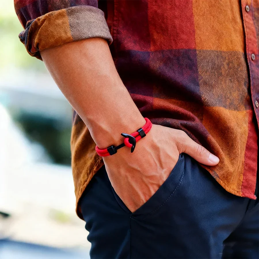 Black anchor bracelet