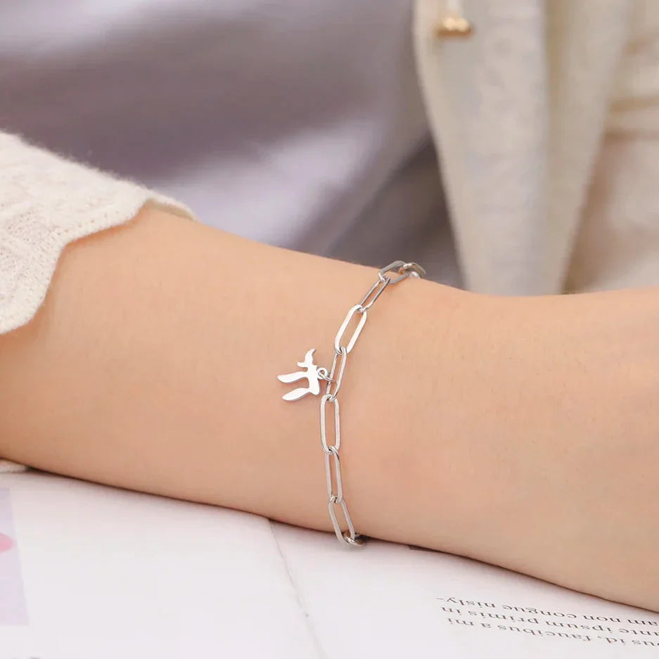 Bracelet with the Jewish life symbol Chai in silver