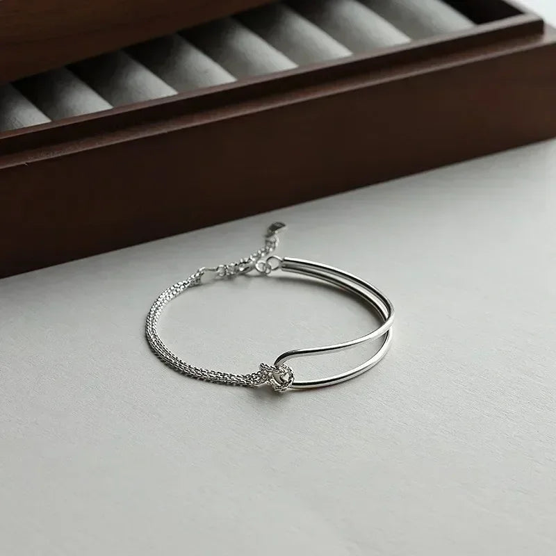 Modern-style knot bracelet