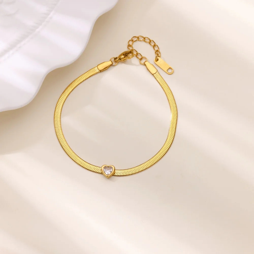 Heart-shaped birthstone bracelet