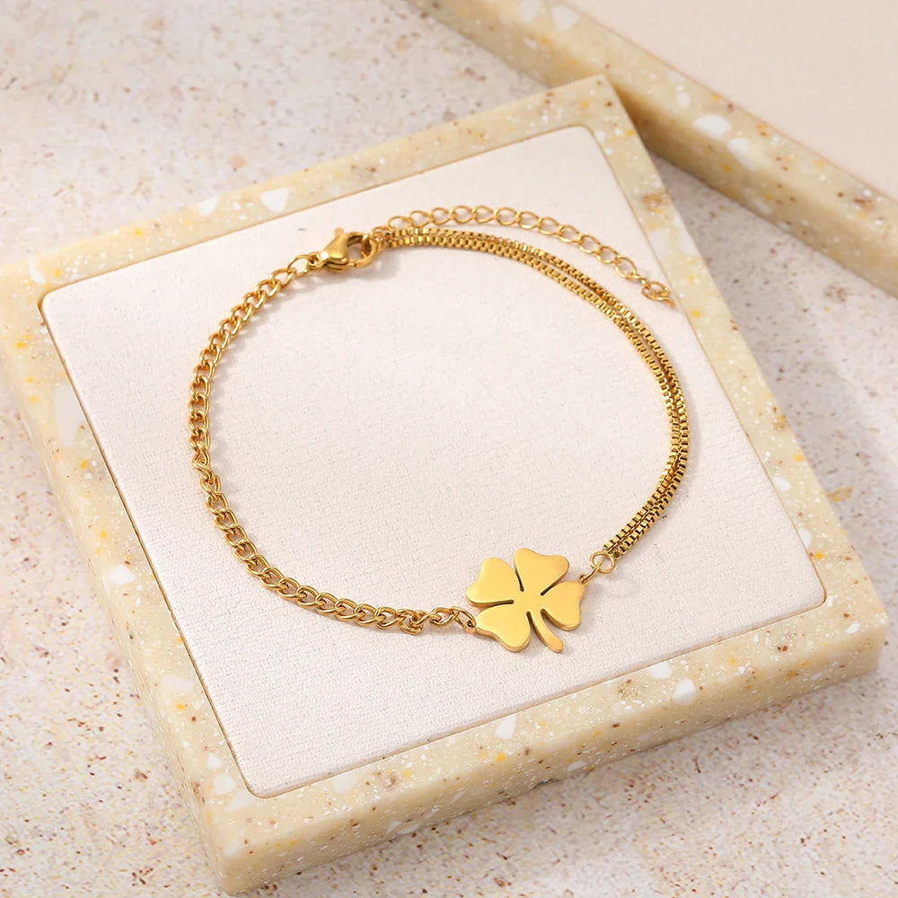 Bracelet with Four-Leaf Clover Lucky Charm gold