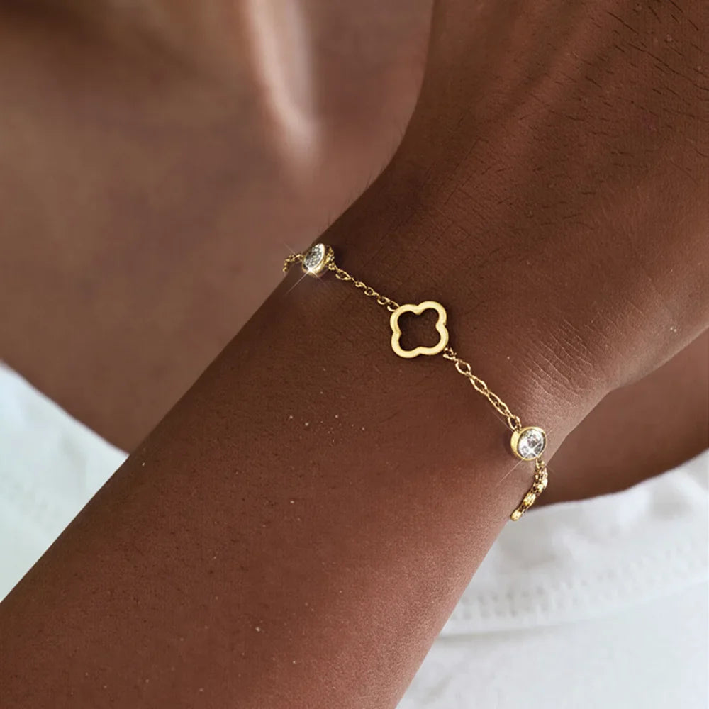 Bracelet with 4-Leaf Clovers with Gold Zircon