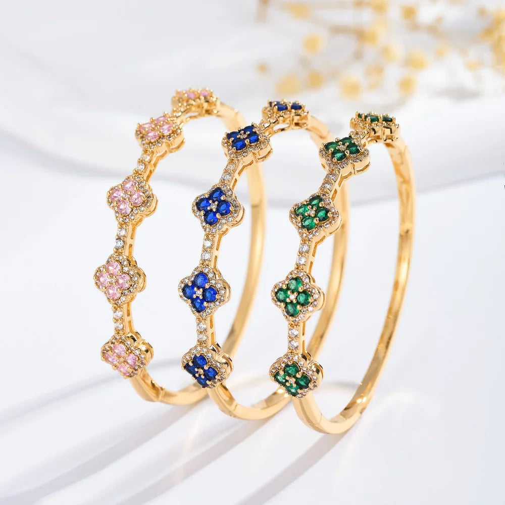 Bracelet with 4-Leaf Clover in Zircon and Blue Stones