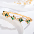 Bracelet with 4-Leaf Clover in Zircon and Green Stones