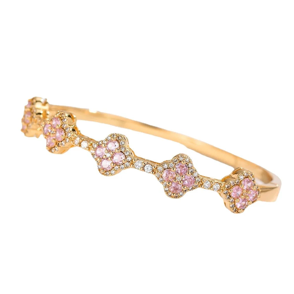 Bracelet with 4-Leaf Clover in Zircon and Pink Stones