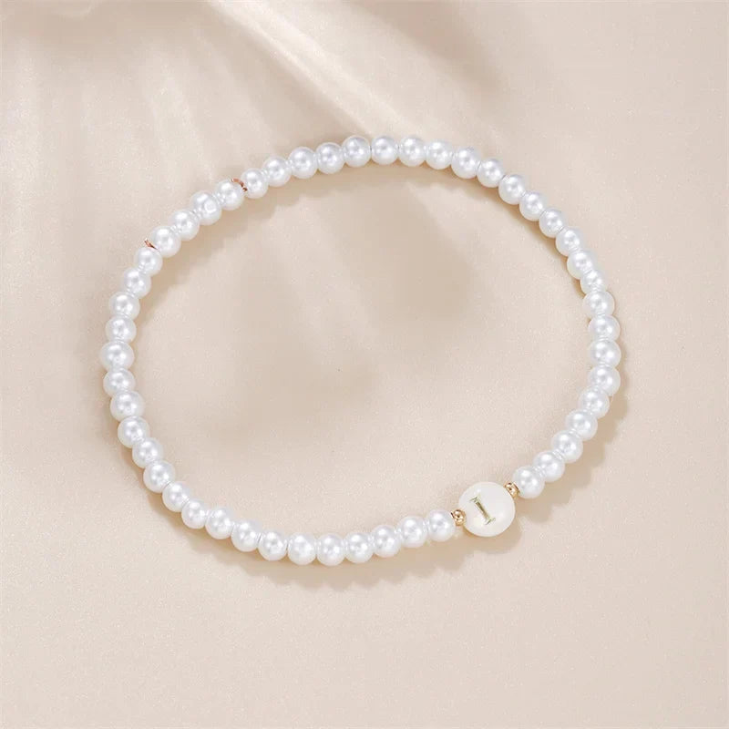 White initial bracelet i