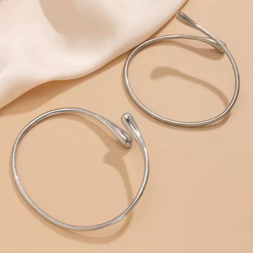 Women's Arm Bracelet with Teardrop Charm – Chain Ornament & Bicep Jewelry