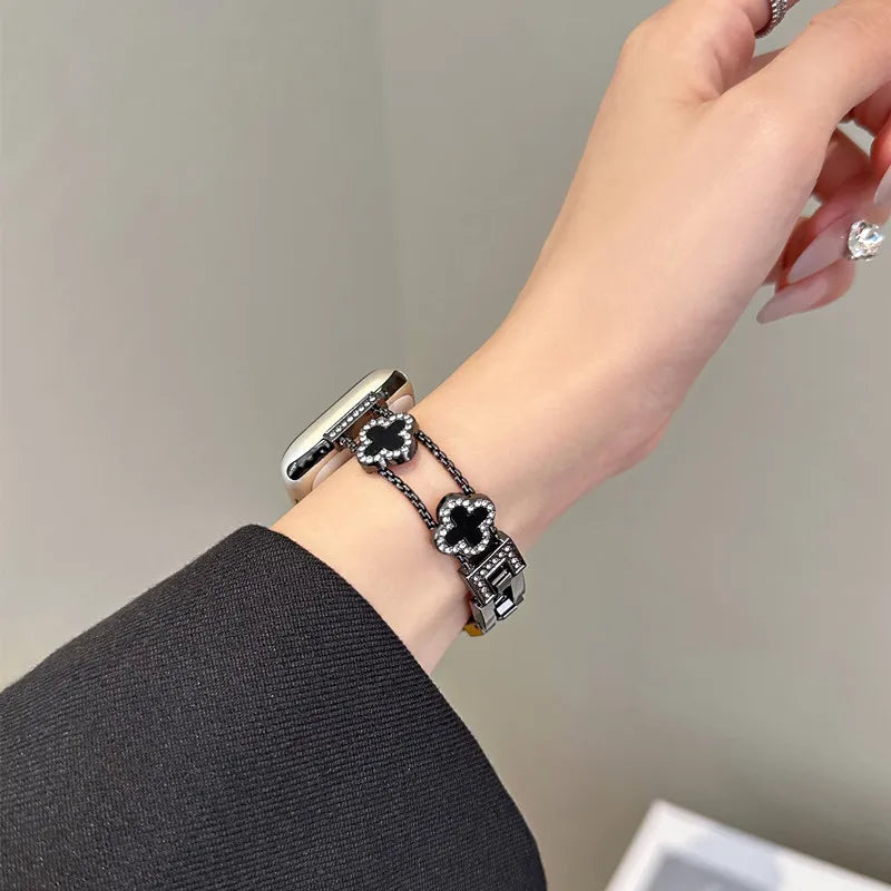 Replacement band for Apple Watch - clover design black