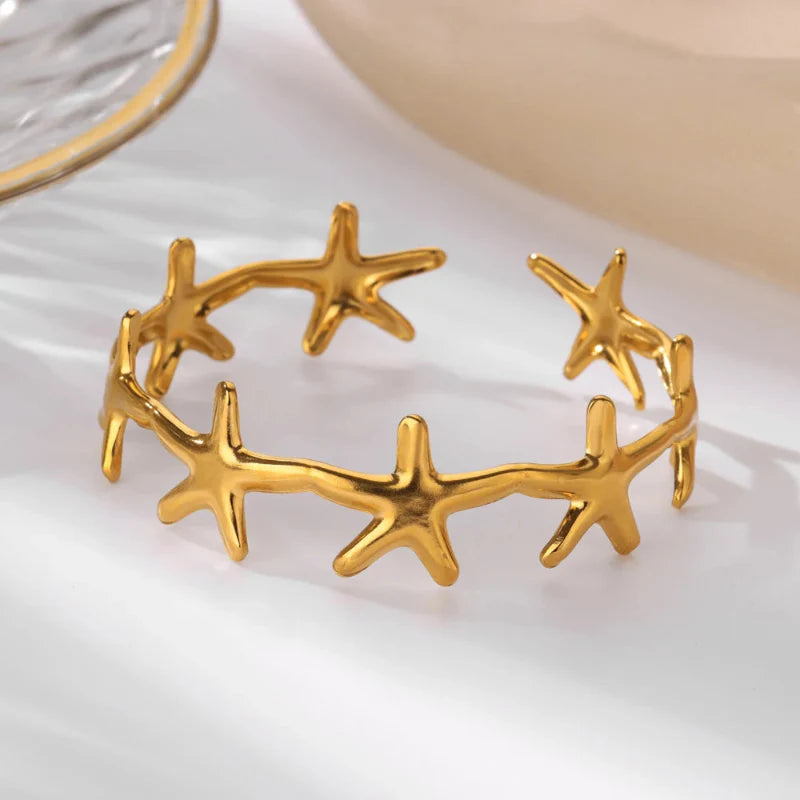 Elegant Bracelet Shells Starfish and Scallop Starfish Gold