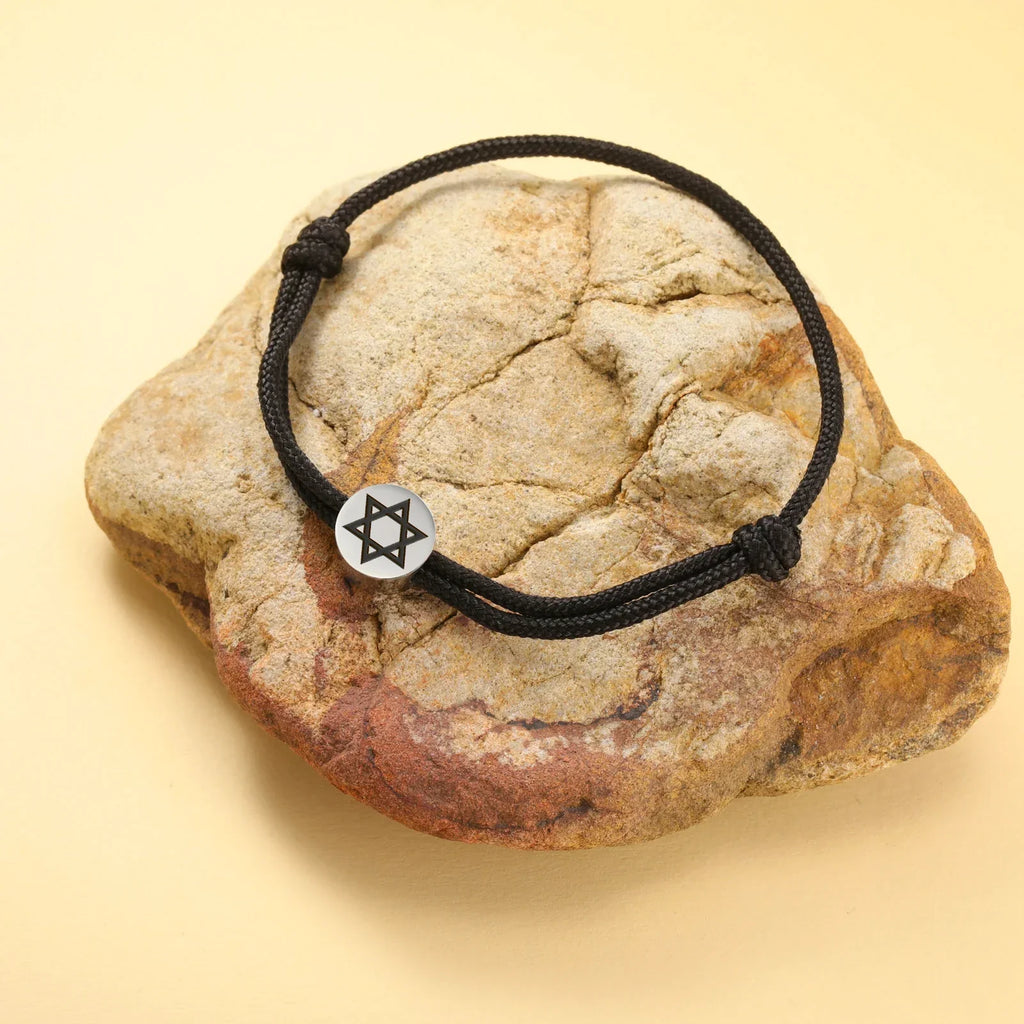 Rope bracelet with the Jewish symbol, the Star of David in black and silver