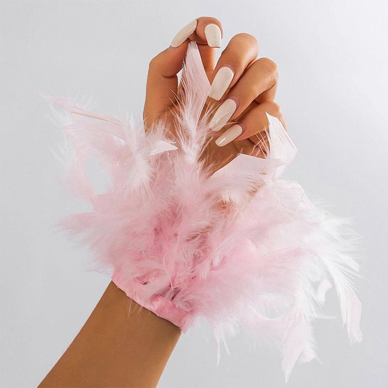 Pink vaporous pink feather bracelet