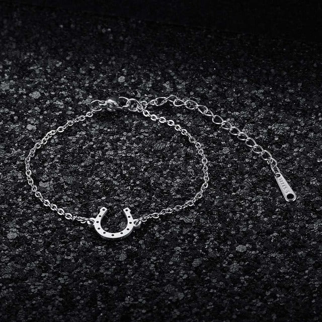 Bracelet / Horseshoe Lucky Horseshoe Charm Silver