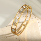 Fine Flowers ID Bracelet with 5 Petals a