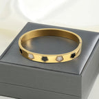 Fine Flowers ID Bracelet with 5 Petals b