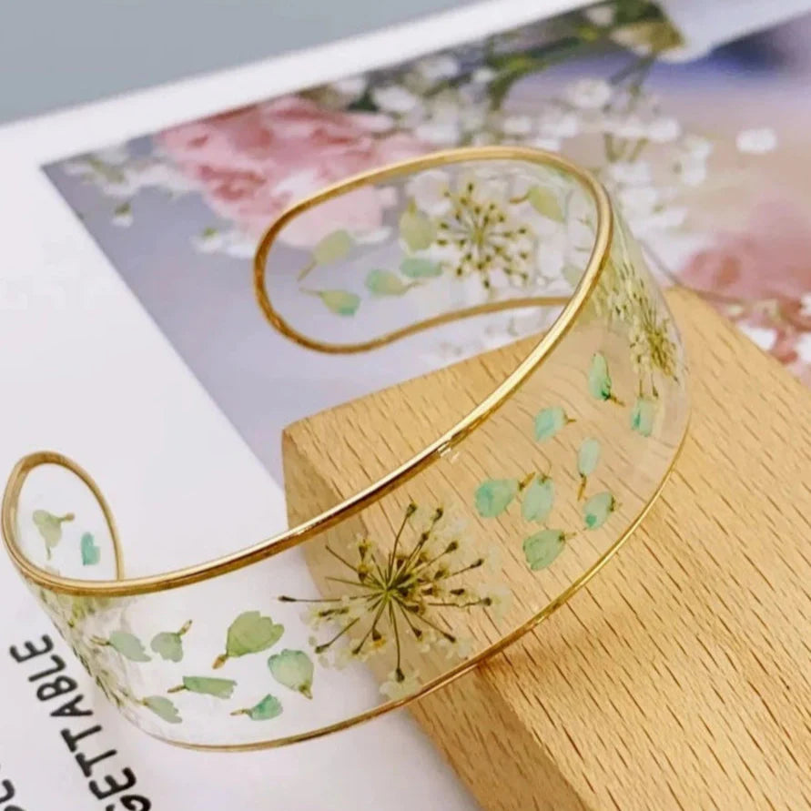 Transparent Resin Flower ID Bracelet Green a