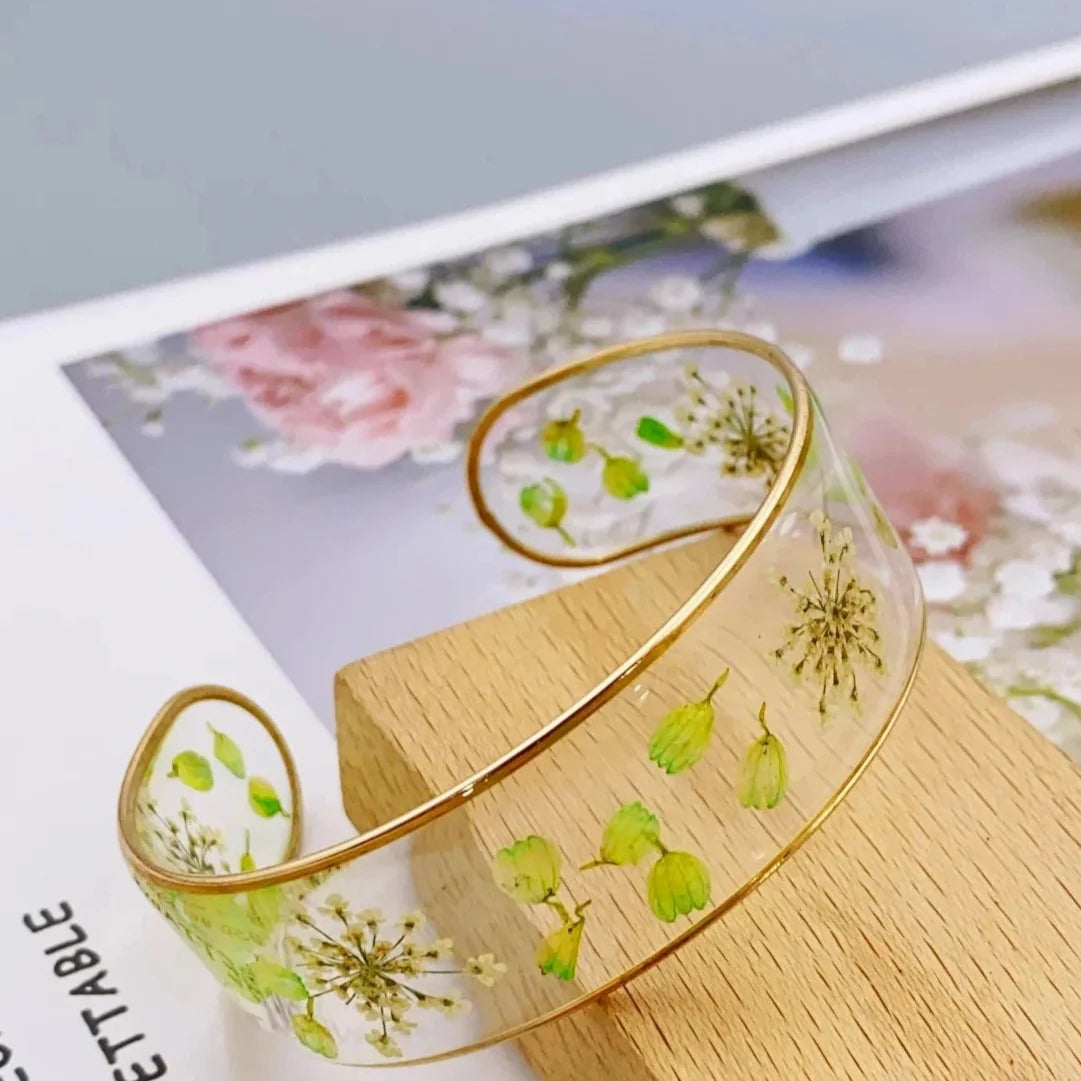 Transparent Resin Flower ID Bracelet Green a