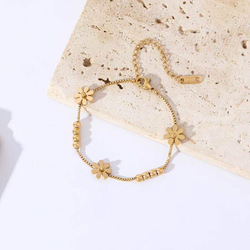 Daisy Flower ID Bracelet