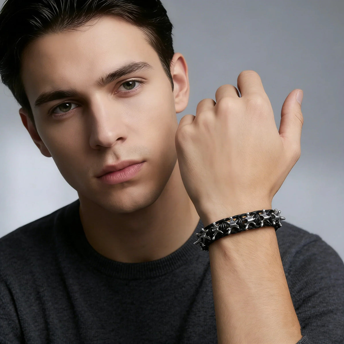 "Claw Wrist Armor" wrist guard bracelet 
