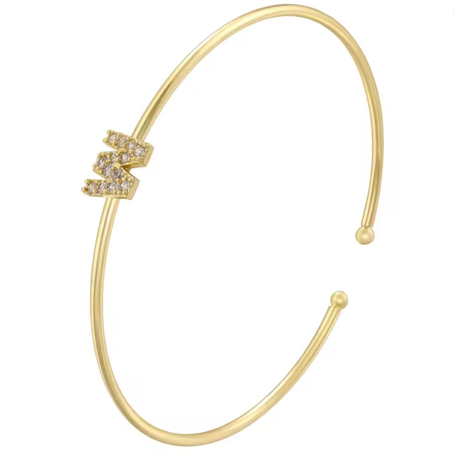 Minimalist initial bracelet - letter W