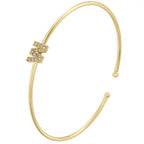 Minimalist initial bracelet - letter W
