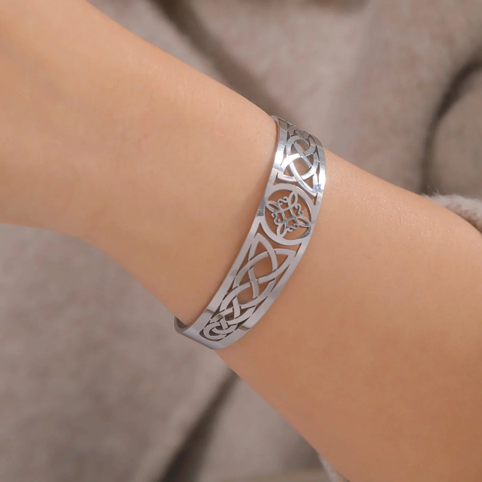 Wiccan Protection Chain Witch's Knot Bracelet silver