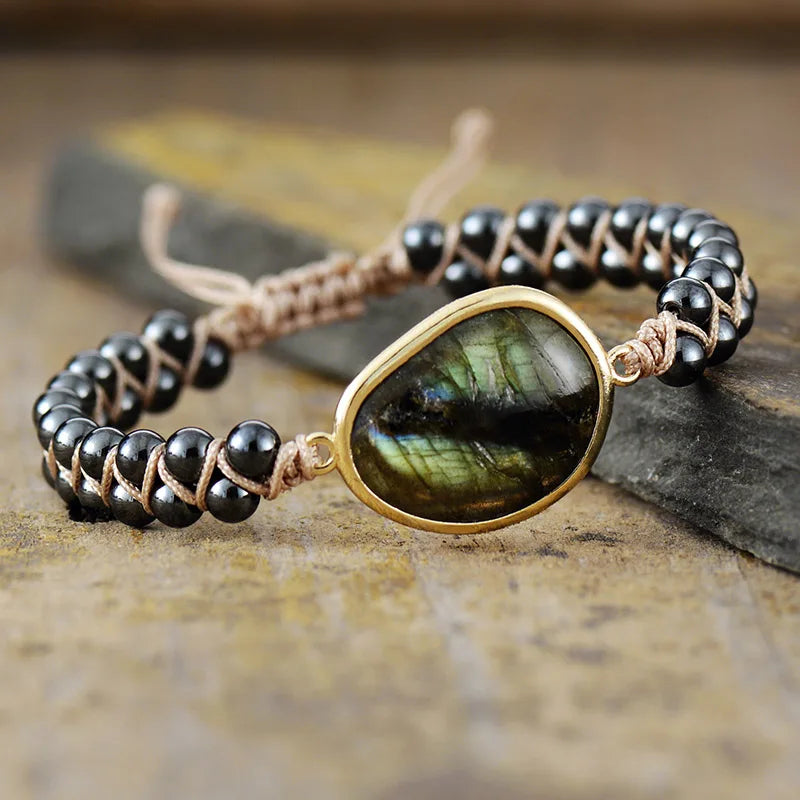 "Celestial Eye" Bracelet in Labradorite & Hematite 